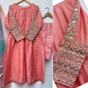 Robe de style musulman lourd unisexe en soie viscose rayonne de style indien et pakistanais avec broderie 2023 - Product Image 2