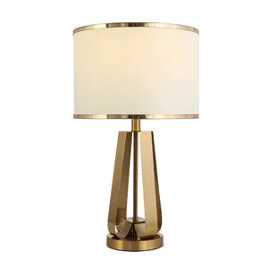 Lampe de table TundraGold de style moderne, corps en laiton, abat-jour ovale blanc cassé, LED E26, fonctionne sur piles, pour bureau, chambre à coucher, salle de lecture - Product Image 3