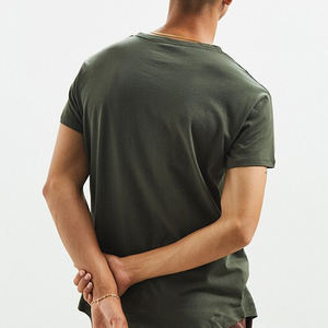 เสื้อยืดผู้ชายแขนสั้นสีขาวพิมพ์ลายการ์ตูนถักนิตติ้งแบบลำลอง พร้อมป้ายโลโก้ผ้าฝ้ายสั่งทำพิเศษตามแบบ OEM - Product Image 3