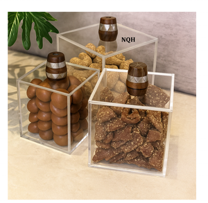 Boîte de rangement de luxe carrée en bois d'acacia et acrylique avec couvercle transparent, gravée sur mesure, faite à la main, pour fruits secs, bonbons, Ramadan - Product Image 1