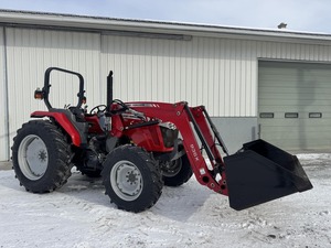 Tractor Massey Ferguson 4610 de 99HP 4WD en Venta, Máquina Agrícola Económica y Duradera, Eficiente y Confiable para Labranza, Jardinería y Agricultura - Product Image 5