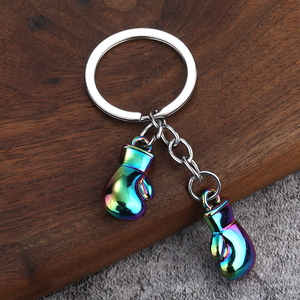 Porte-clés de gant de boxe 3D en métal Sport de haute qualité pour hommes Mini porte-clés en alliage de zinc avec conception de gants colorés - Product Image 5