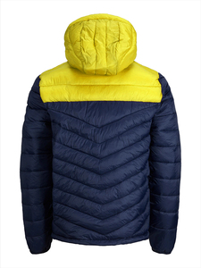 Veste matelassée en toile de polyester OEM en gros personnalisée avec capuche chaude à l'avant, veste matelassée isolée imperméable coupe-vent pour hommes et femmes - Product Image 3