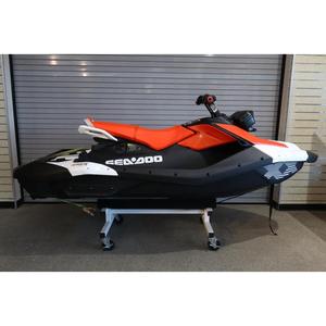 Kit SKD Sea-Doo Spark Trixx 2026 avec 3 moteurs Rotax 900 ACE-90 IBR et fonctionnalités audio - Product Image 6