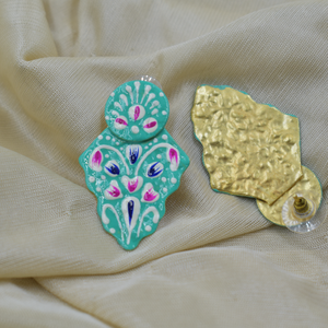 Boucles d'oreilles créoles en laiton pour filles et femmes designer occidental finition mate dorée meenakari partywear - Product Image 4