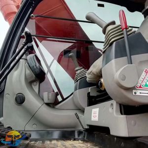 รถขุดขนาดเล็ก Hitachi ZX210-3 มือสอง สภาพดี พร้อมจำหน่าย ประกอบด้วยชิ้นส่วนหลักๆ เช่น มอเตอร์ เครื่องยนต์ เกียร์ ปั๊ม ลูกปืน - Product Image 2