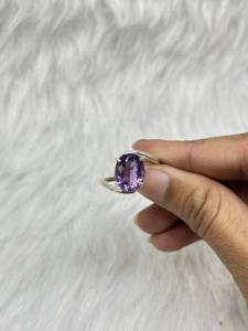 แหวนพลอยอเมทิสต์ธรรมชาติเงินแท้ ดีไซน์โบฮีเมียน ประดับขอบเพชร งานแฮนด์เมด เหมาะสำหรับงานแต่งงาน งานปาร์ตี้ แหวนโดดเด่น - Product Image 3