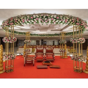 Mandap en métal décoratif de style moderne, magnifique mandap en métal avec décor floral, décoration de mariage tendance, mandap rond en métal LONDRES - Product Image 1