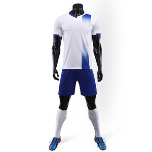 Proveedor de Uniformes de Fútbol OEM, Conjunto de Camiseta y Pantalones Cortos de Alto Rendimiento, Transpirable, Ligero, de Secado Rápido, con Impresión de Logotipo Personalizado, Unisex - Product Image 5
