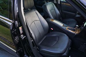 รถยนต์มือสองปี 2007 เมอร์เซเดส-เบนซ์ E550 ซีดาน พวงมาลัยซ้าย/ขวา - Product Image 2