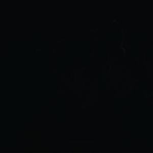 T-shirt graphique vibrant pour homme, design moderne unique, 100% coton, tissu tricoté doux pour un usage décontracté - Product Image 4