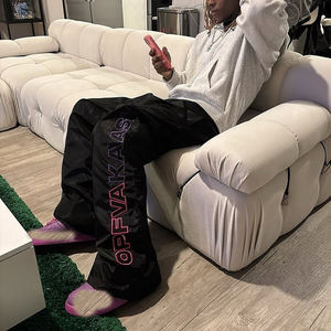 Pantalones cortavientos holgados de nailon para hombre personalizados, pantalones transpirables de gran tamaño, bordado 3D personalizado, lona antiarrugas, Jogger apilado - Product Image 2