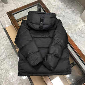 Manteaux Matelassés Personnalisés en Gros, Blouson Doudoune à Capuche pour Hommes, Vestes d'Extérieur pour Homme - Product Image 3