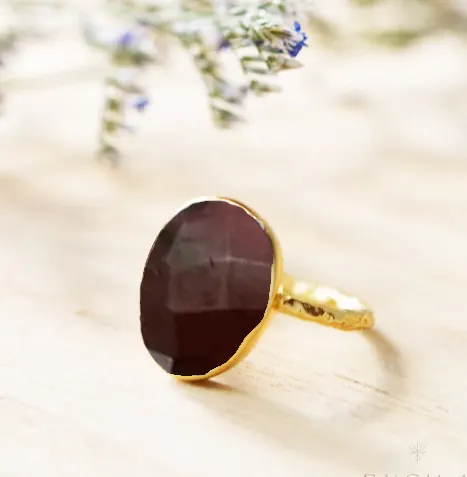 Cincin batu permata bentuk Oval Garnet Cincin tampilan dipalu Cincin Set warna emas untuk membuat perhiasan natal