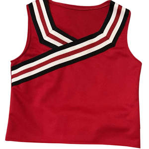 Haut de sport respirant en tissu extensible pour la cheerleading, favorisant la mobilité lors des routines d'équipe - Product Image 1