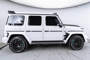 Mercedes-AMG G63 Brabus 2024 extrêmement propre, V8 biturbo, transmission intégrale, prêt à être livré - Product Image 6