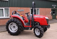 Tracteur compact MF1740 70 CV 3000 kg Économique Certifié avec rapport et inspection vidéo Conception d'occasion DE 0-2000 heures