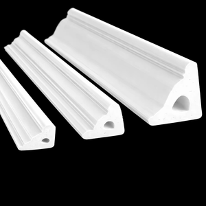 Perfil Protector de Esquinas de PVC Rígido Extruido Personalizado OEM para Paneles de Muebles, Tablas de Madera y Láminas Decorativas - Product Image 1