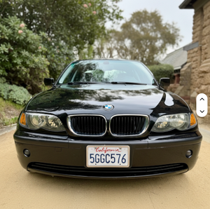 BMW 325i Sedán Usado Asequible de 2004, 1 Dueño Desde 2006, Motor de 6 Cilindros, Sin Modificaciones - Product Image 1