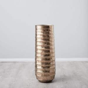 Diseño de tendencia Forma de gota Florero de metal blanco y dorado para decoración del hogar Jarrones de mesa Florero de metal de color dorado mate - Product Image 3