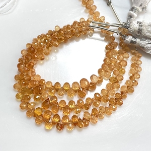 Spessartine Granate Faceted Tiny Teardrop Shape Briolette Beads Fanta Granate Cuentas de piedras preciosas a precio mayorista - Product Image 1