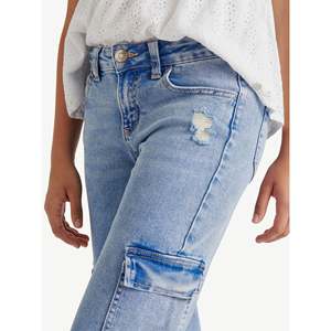 Pantalon cargo ample de style streetwear pour femmes, fabriqué avec un tissu confortable et des poches utilitaires - Product Image 4