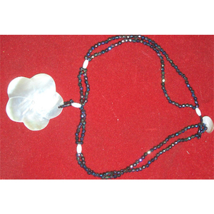 สร้อยคอมุกสร้อยคอดอกไม้ทำจากเปลือกม็อบและศิลปะการตกแต่งเช่นการแกะสลักดอกไม้จี้มีขนาด45มม - Product Image 2