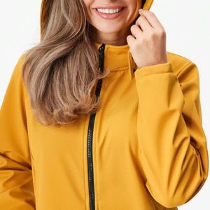Chaqueta de lluvia impermeable de moda para mujer a precio de fábrica, chaqueta cortavientos Softshell ligera para exteriores - Product Image 4