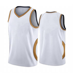 Nouveau design Maillot de basket-ball uni à col carré Maillot de basket-ball sublimé avec logo de l'équipe personnalisé - Product Image 1