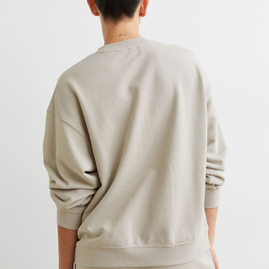 Top corto de entrenamiento de diseño liso personalizado, sudadera pulóver, cultivo de mujer de peso normal - Product Image 5