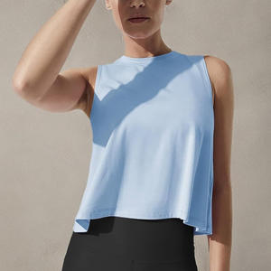 Haut court de gymnastique pour femmes à la mode pour le yoga et les entraînements avec des options de personnalisation complètes de la marque pour les entreprises de marque privée - Product Image 3