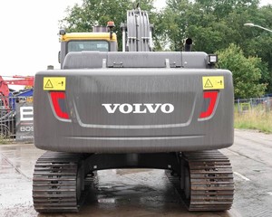 รถขุดตีนตะขาบ Volvo EC200D มือสอง เครื่องขุดไฮดรอลิก รถขุดดินแบบตีนตะขาบ พร้อมมอเตอร์เกียร์ Eaton/Liyuan สำหรับงานก่อสร้าง - Product Image 2
