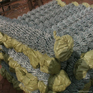 Malla de alambre recubierta de PVC verde galvanizado Cercado de alambre de <span class=keywords><strong>pollo</strong></span> Valla de eslabones de cadena Cercado de jardín Red para aves de corral - Product Image 3