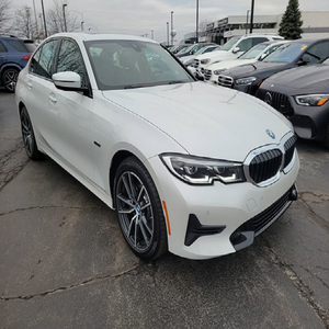 ¡Oferta Imperdible! BMW 330i RWD 2022 Súper Limpio, Motor 2.0L de 4 Cilindros en Línea, Turboalimentado, Automático, Blanco, Sedán de Lujo - Product Image 1