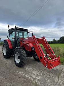 รถแทรกเตอร์ล้อยาง Massey Ferguson 5455 ปี 2005 70 แรงม้า พร้อมจำหน่าย อะไหล่เครื่องยนต์ เกียร์ ปั๊ม และลูกปืน - Product Image 5