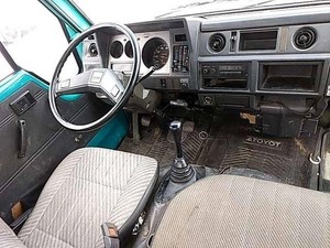 Toyota Dyna 1,75 Tonne - Conduite à Gauche - Product Image 6