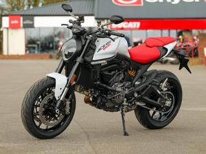 Superbike de qualité 937, montage gratuit - Product Image 4