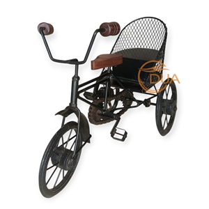 รูปปั้นตกแต่งรถสามล้อโลหะและไม้สไตล์โบราณและทันสมัยพร้อมตะกร้าพิมพ์ยูวีชุบนิกเกิลสีดำสำหรับตกแต่งบ้าน - Product Image 5