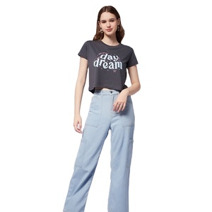 Camiseta de Moda 2026 para Mujer, Mezcla de Algodón Suave, Tejido Transpirable, Top Corto Moderno, Prenda Casual de Verano - Product Image 1