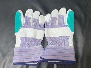 Guantes de trabajo de construcción de grado industrial de alta calidad de doble capa de cuero de vaca dividido diseño de tela trasera completa antiimpacto - Product Image 3