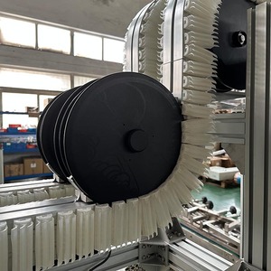 PET Şişe Taşıma Hattı için Özelleştirilmiş Tutucu Esnek Üst Zincirli Konveyör - Product Image 5