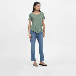 Camiseta de Mujer de Corte Regular, Estilo Atemporal, Ajuste Cómodo, Top Informal de Moda, Camiseta de Mujer de Corte Regular - Product Image 6