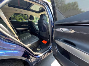 Pristine Clean 2024 Genesis electrificado GV70 - Product Image 6