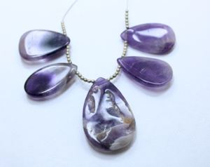 Cuentas de amatista con forma de pera Lisa Tamaño 26X17MM a 40X20MM Aprox. 3 ''pulgadas para hacer joyas - Product Image 4