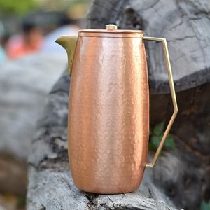 Vente en gros Pichet à eau en métal cuivré martelé personnalisé au meilleur prix de l'Inde pour Restaurant Hôtel Maison - Product Image 4