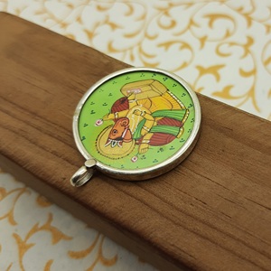 Colgante de marcos de cristal de plata 925 con arte de Lord Ganesh hecho a mano, joyería única pintada a mano, colgante de pintura espiritual - Product Image 4