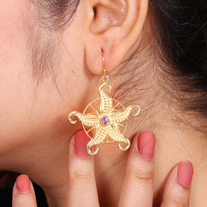 Elegantes pendientes colgantes de piedras preciosas de amatista estrella de mar chapados en oro Plata de Ley 925 Diseño elegante de moda para bodas - Product Image 3