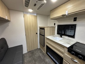 Remorque F-o-r-e-s-t R-i-v-e-r Wildwood Fsx 164R-B-L-E d'occasion 2024 prête à la vente - Product Image 5