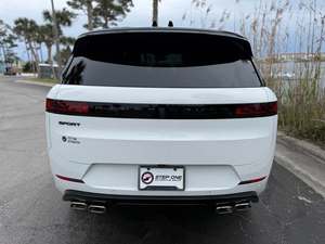 Good Deal for 2025 Ranges Rovers SE <b>LWB</b> - Product Image 2