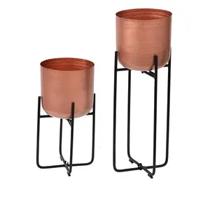 Set Of 2 Planter Pot For Home And Hotel Garden Outdoor Decoration Floor Plant Holder Nursery Flower Planters Pot With Stand